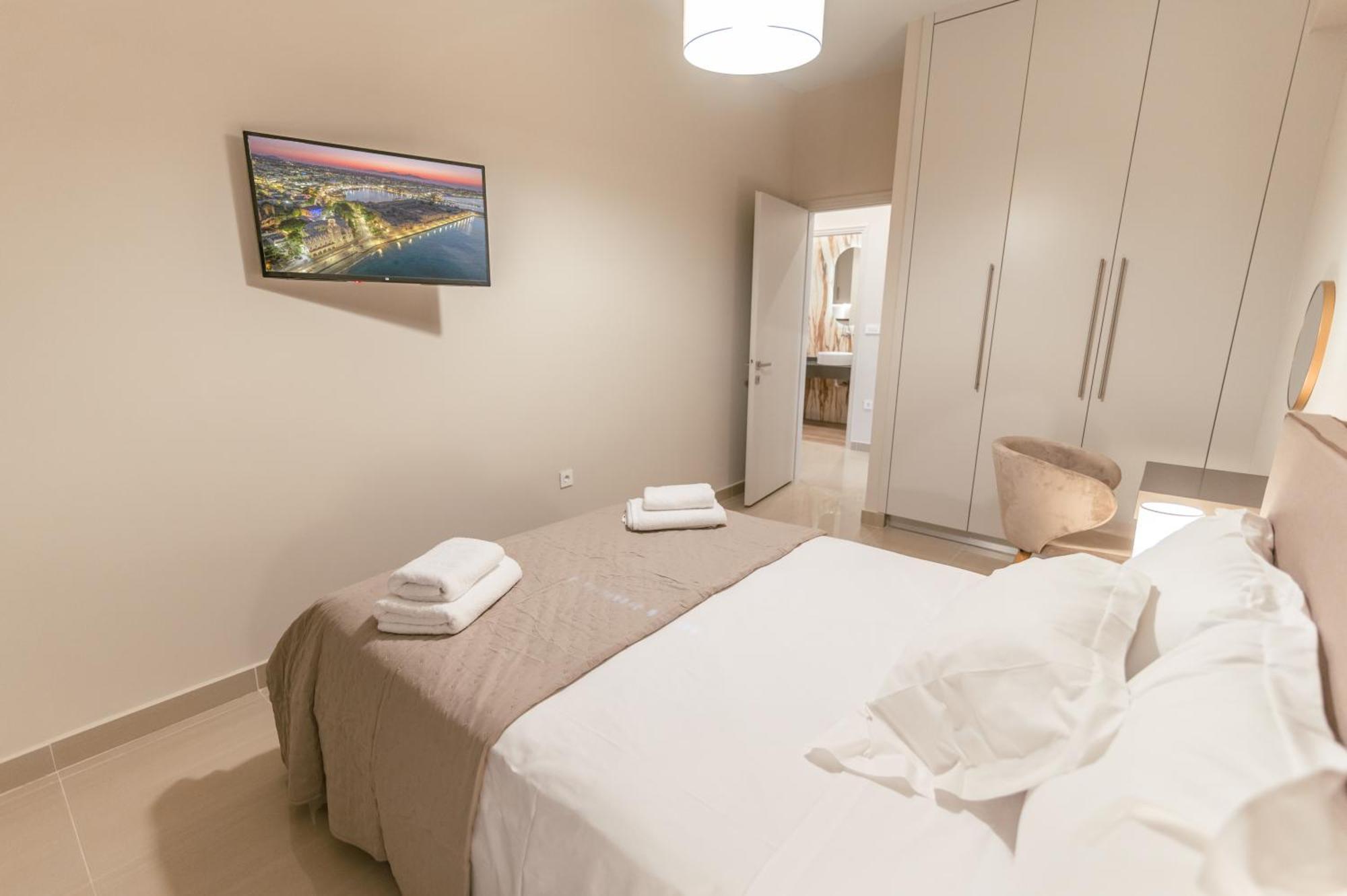 Brand New Elegant Suite Platánion Exterior foto